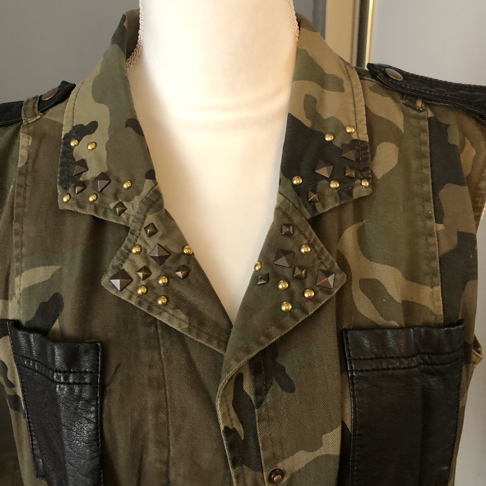 Women’s vest